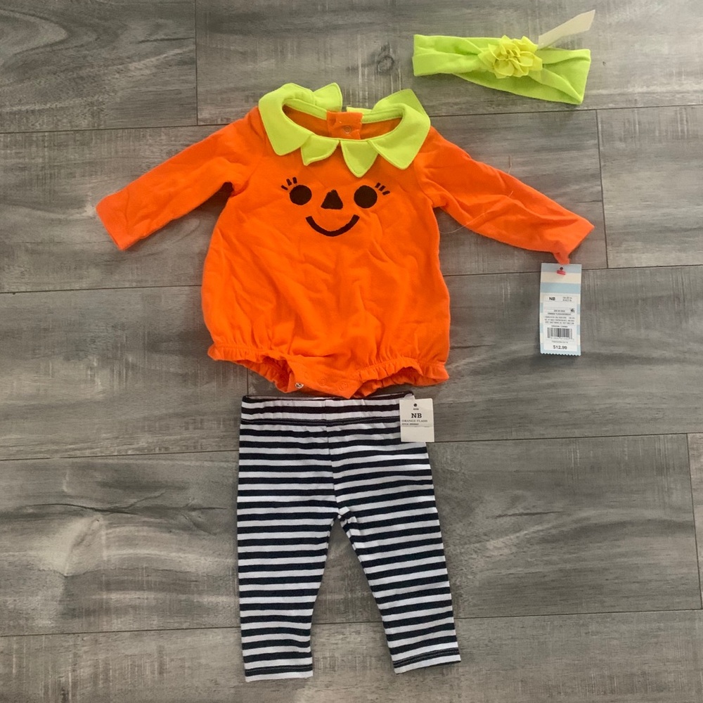 Brand New Newborn Halloween Pumpkin Costume